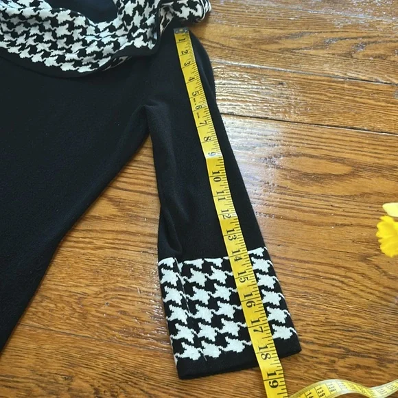 99 Jane Street black and houndstooth sweater dress. Great condition. Size Small - Picture 8 of 12